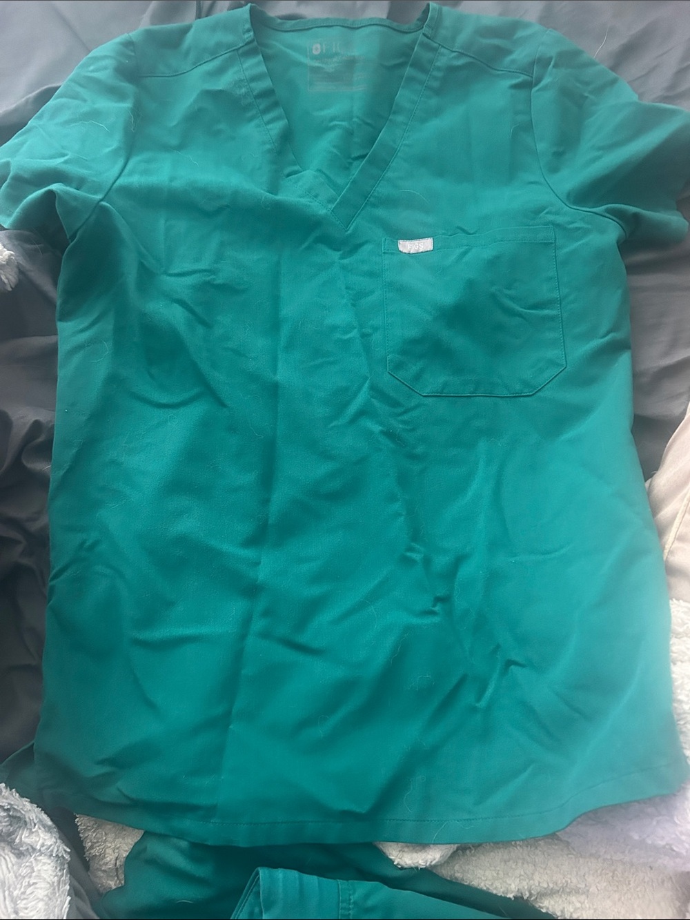 FIGS Women’s Catarina Small V-Neck Medical Scrub Top in Hunter Green
